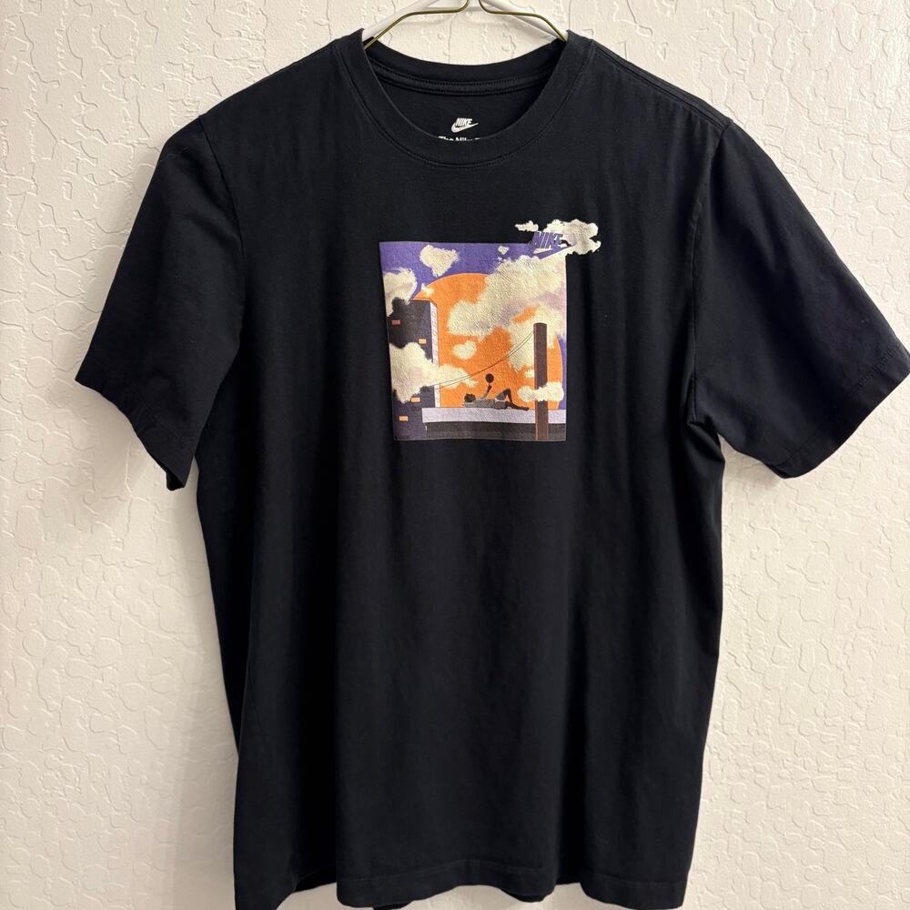 Nike Unisex Graphic T-Shirt Regular Large